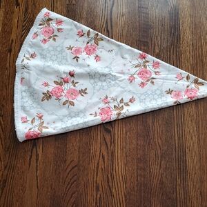 Floral Pink Rose Round Tablecloth